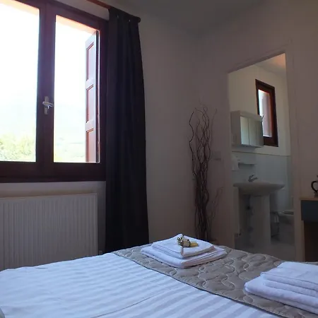 La Chataigneraie Bed & Breakfast